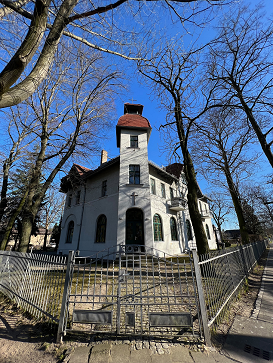 © E. Santiago-Monroy